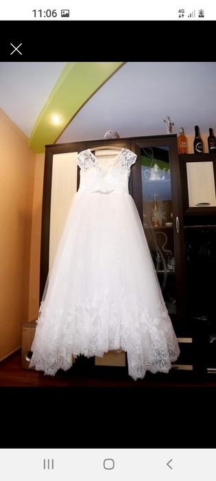 Vand rochie mireașa