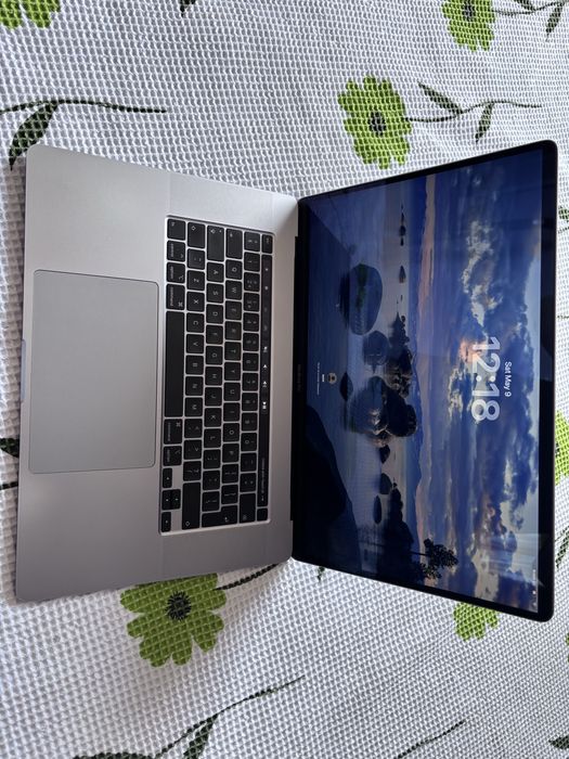 Apple MacBook Pro 16” Late 2019 (A2141) - като нов