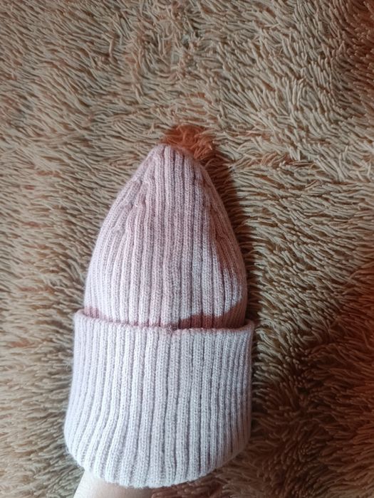 Продам шапку демисезонную