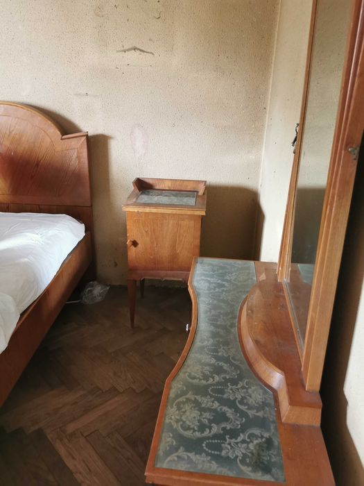 Vand mobila de sufragerie si dormitor stil Lengyel