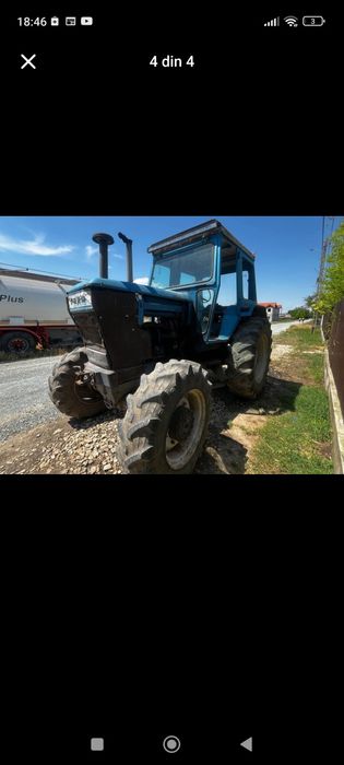 .Vând Ford 7700.