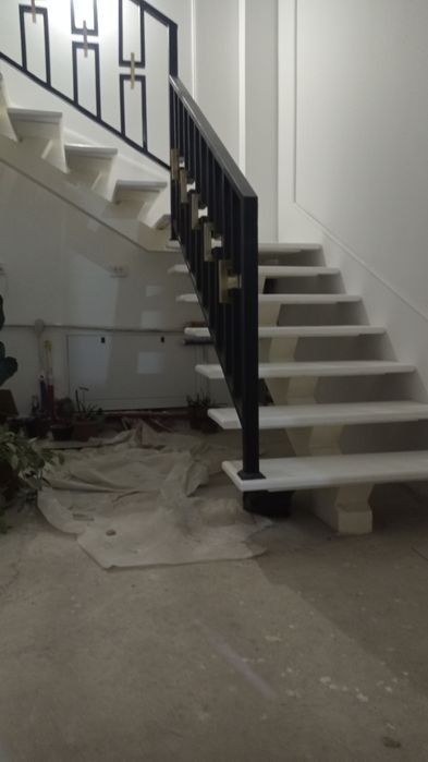 Металлические лестницы Temir Zina Lesnetsa zinapoya