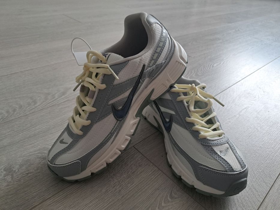 Кроссовки Nike initiator