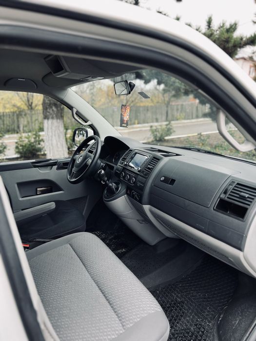 Volkswagen Transporter T5 2012 2.0 140 CP 8+1/Numere rosii