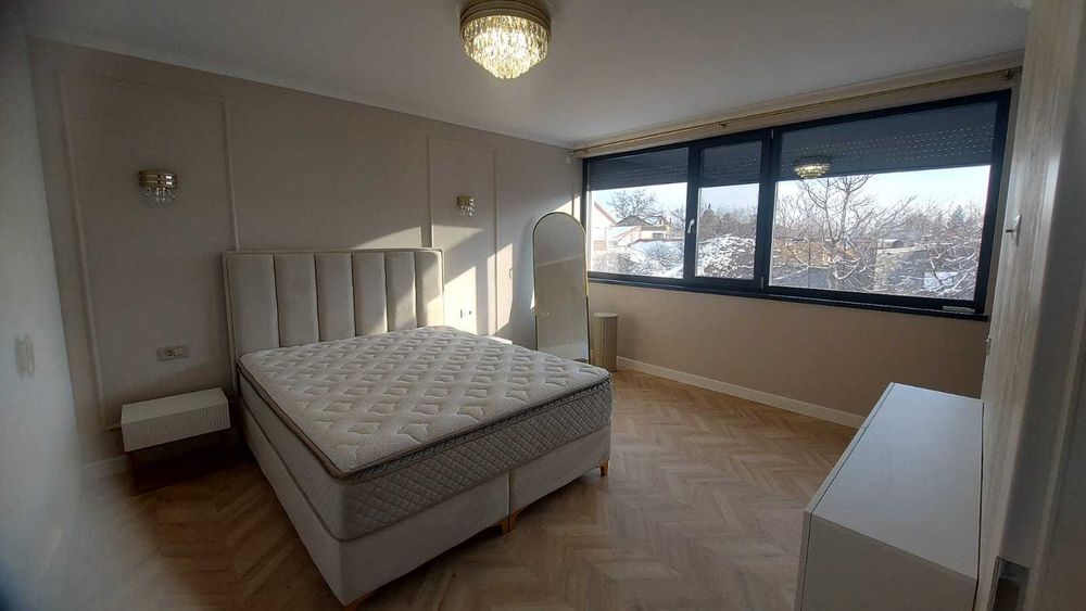 LA CHEIE - Casa noua P + E, 90mp , zona centrala, mobilata + utilata