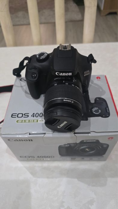 Canon EOS 4000D
