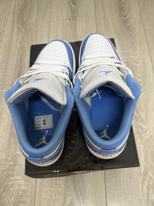 Jordan 1 low , white and blue