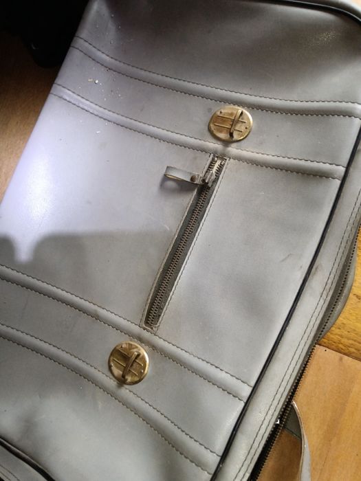 3 geamantane vechi preț lot