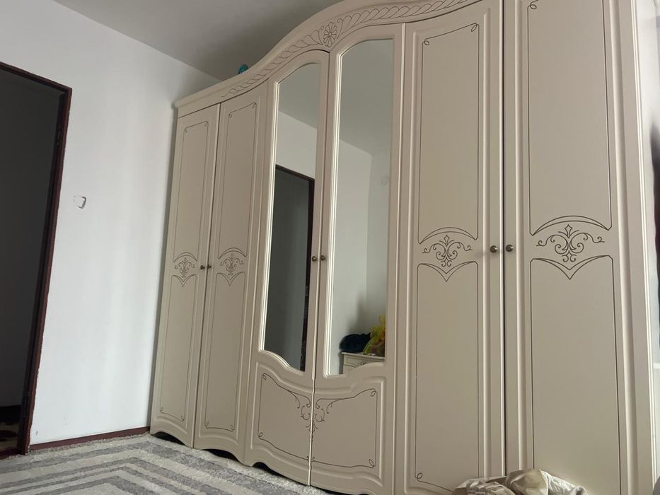 Спальный гарнитур