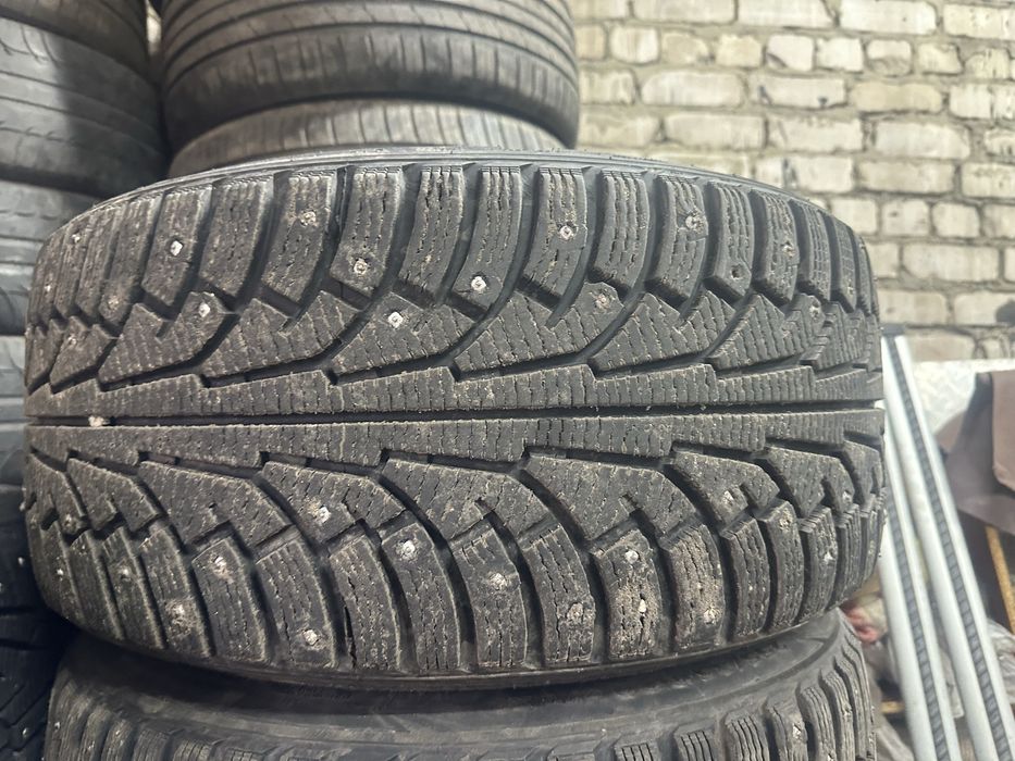 Шипованная резина 255/35/20