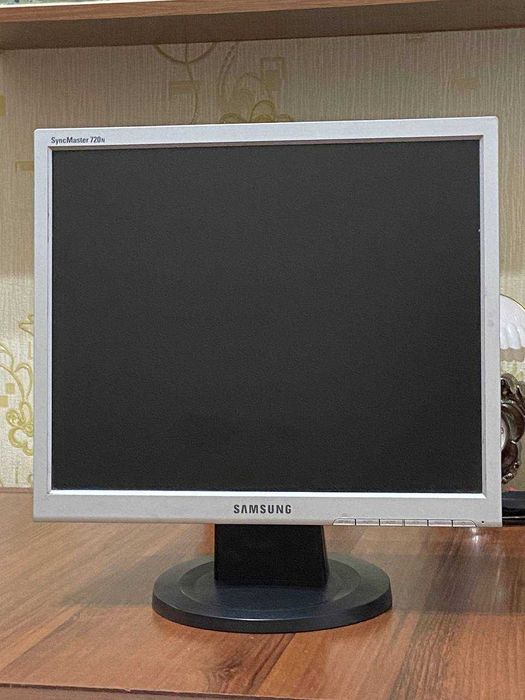 SyncMaster 720 N SAMSUNG