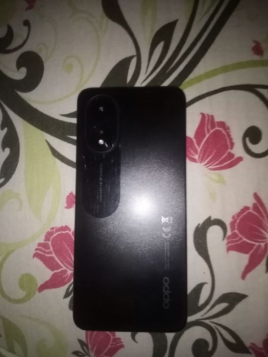 Продам телефон оппо