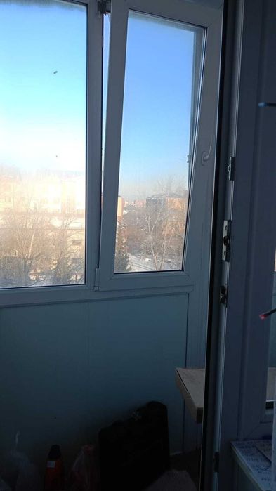 продам 2 ком квартиру на Уюте