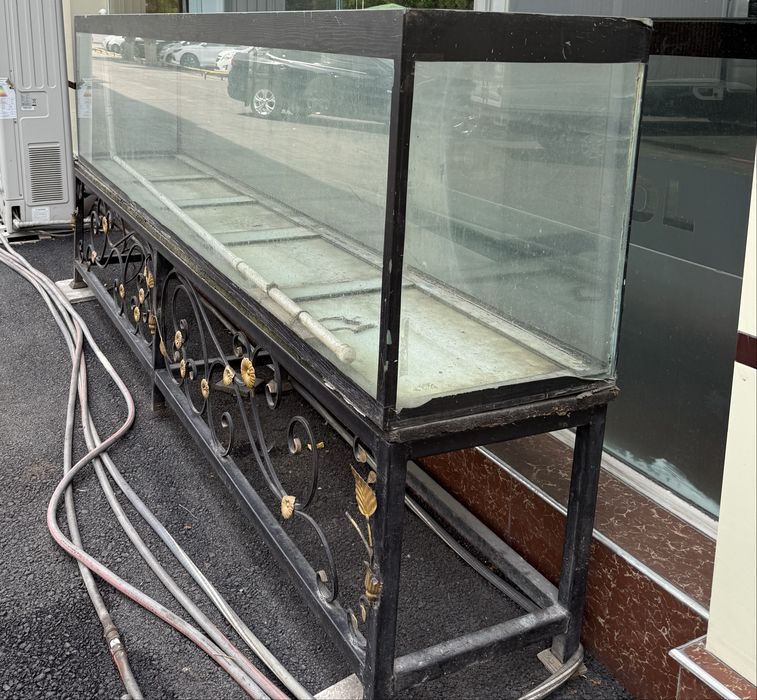 Akvarium 1 tonnalik