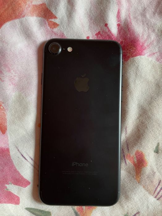 Телефон Iphone 7, 32 gb
