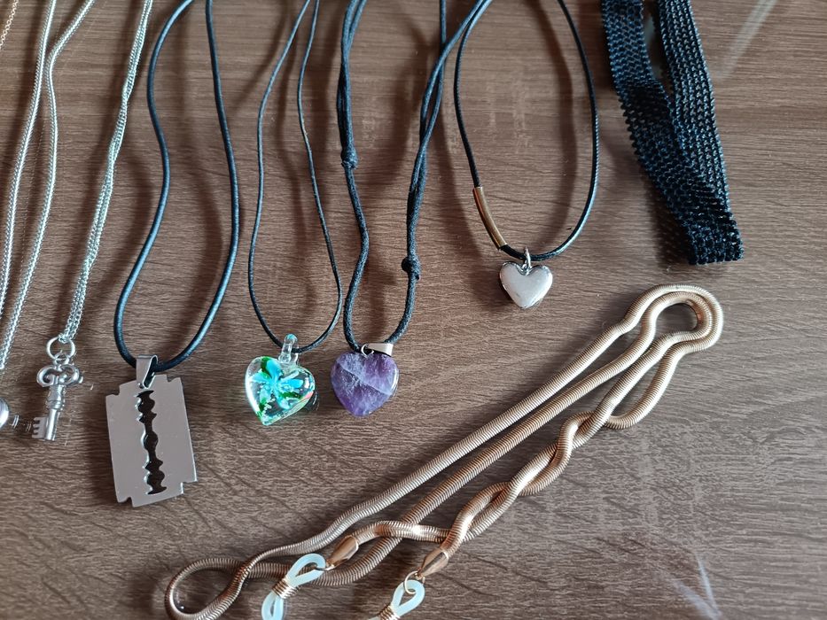 Лот дамски бижута