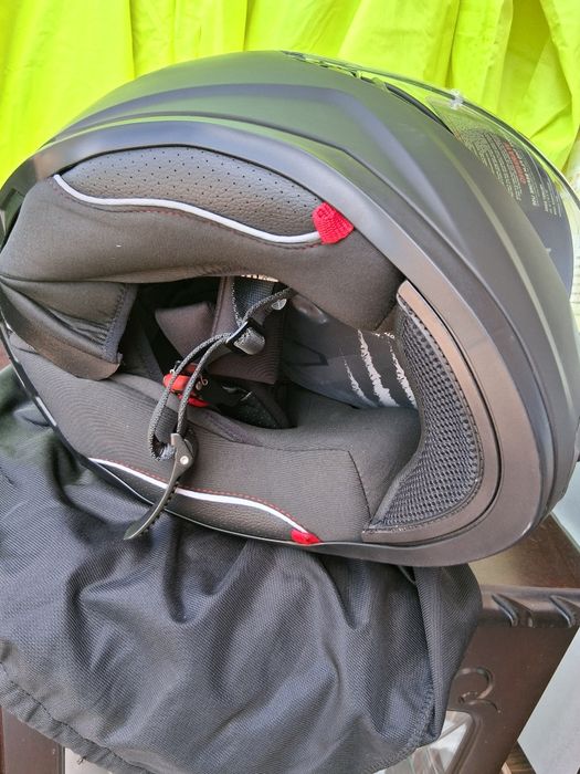 Шлем за пистов мотор