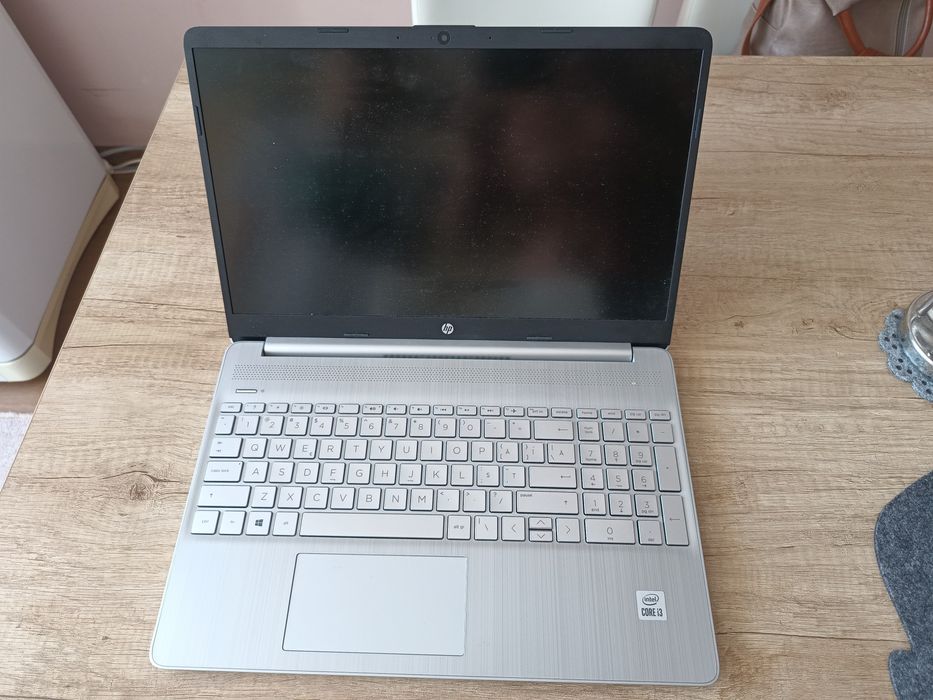 Vând Laptop HP in stare ca  și nou