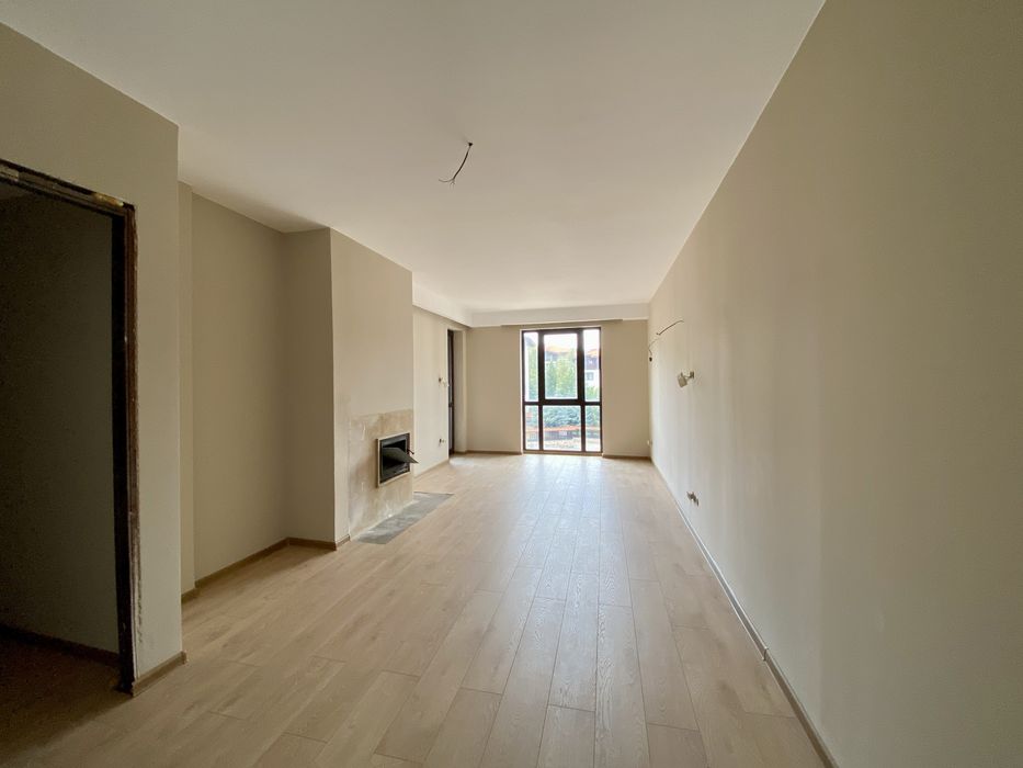 Продава се Тристаен апартамент в Разлог - 101 кв.м за 981 €/кв.м - Снимка #1