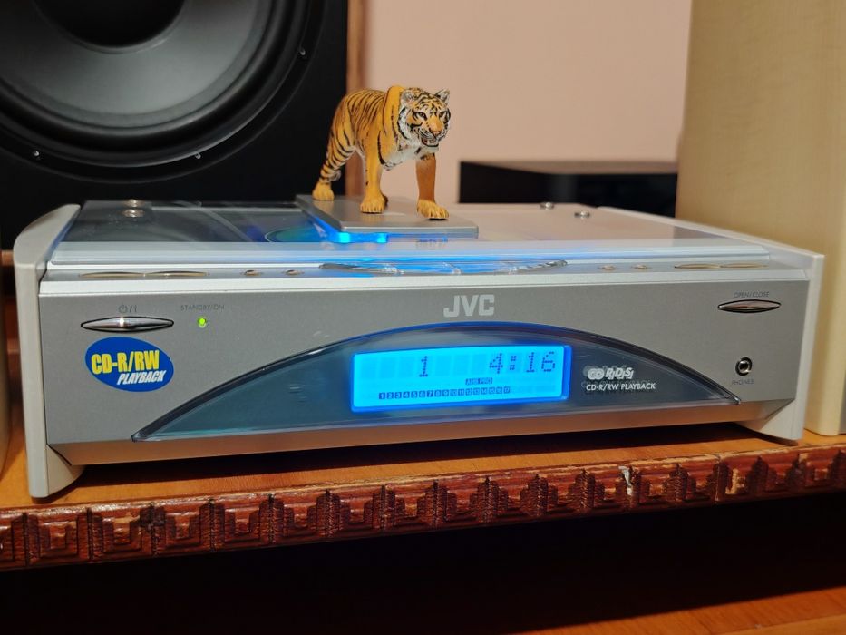 Jvc FS-SD550R. Sunet mare venit din dimensiuni mici. Super sistem audio. Preț fix !
