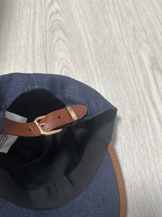 Sapca Miu Miu de piele bleu