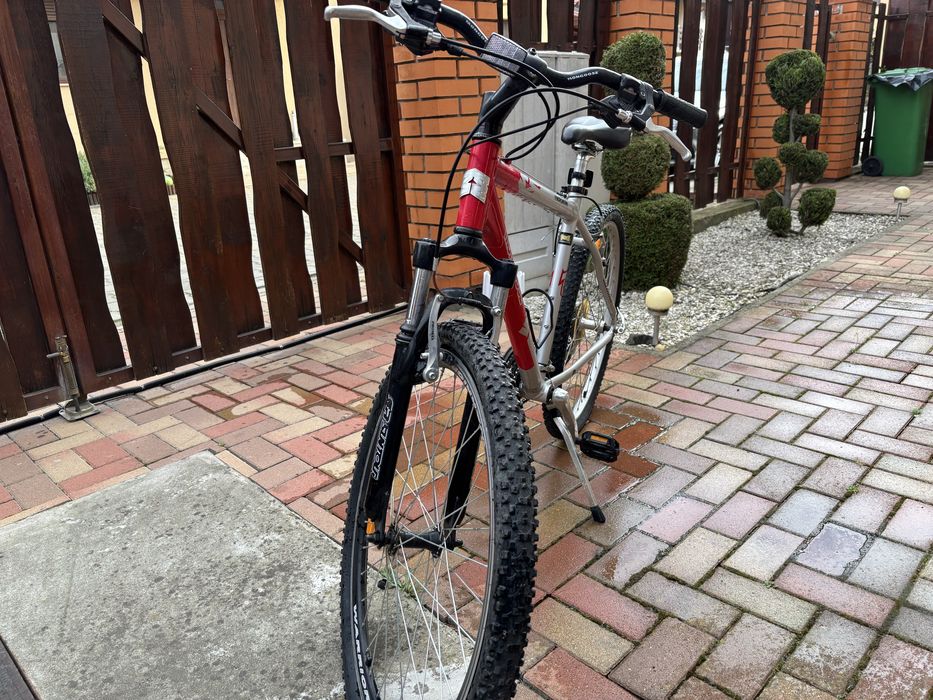 Vand bicicleta Moutain Bike