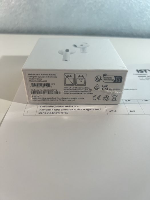 Vand AirPods 4 sigilat