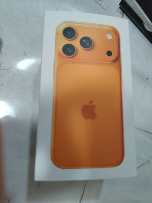 Продам смартфон андроид