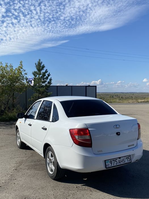 Достойная грната