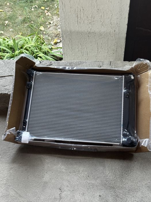 Радиатор на Hyundai Sonata LF