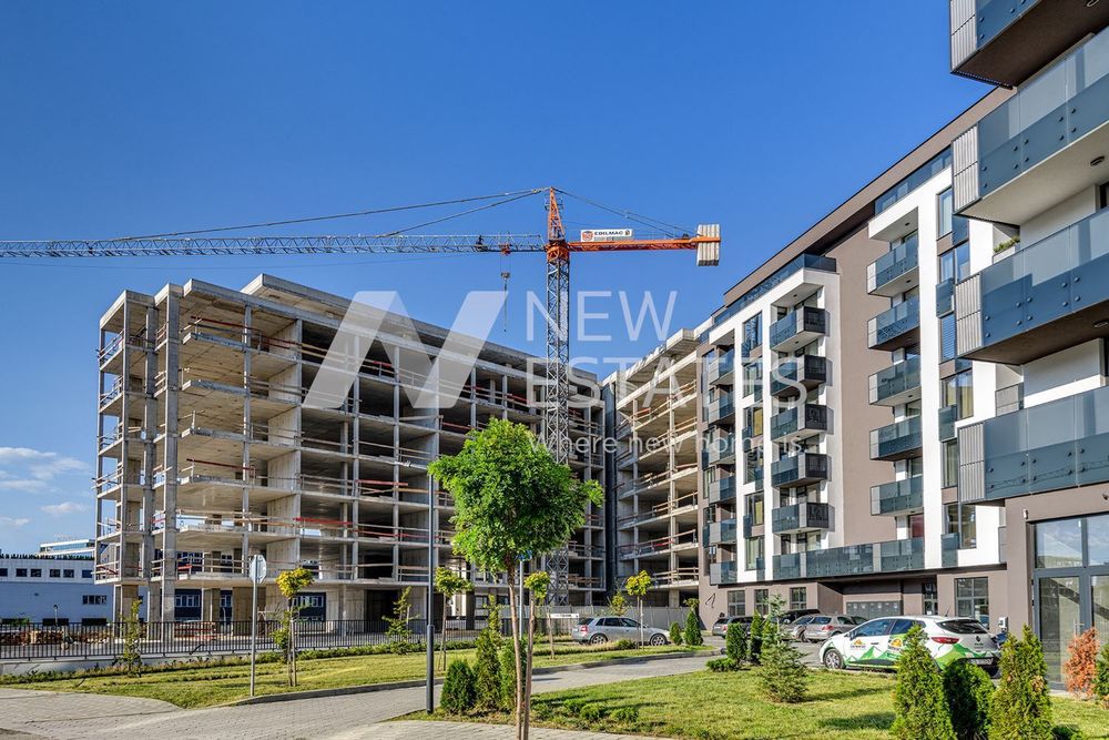 Продава се Тристаен апартамент в София, Дружба 2 - 107 кв.м за 2037 €/кв.м - Снимка #6