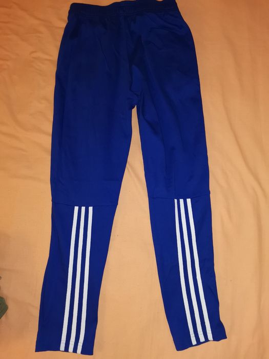 Adidas bumbac 11-12 ani ca noi
