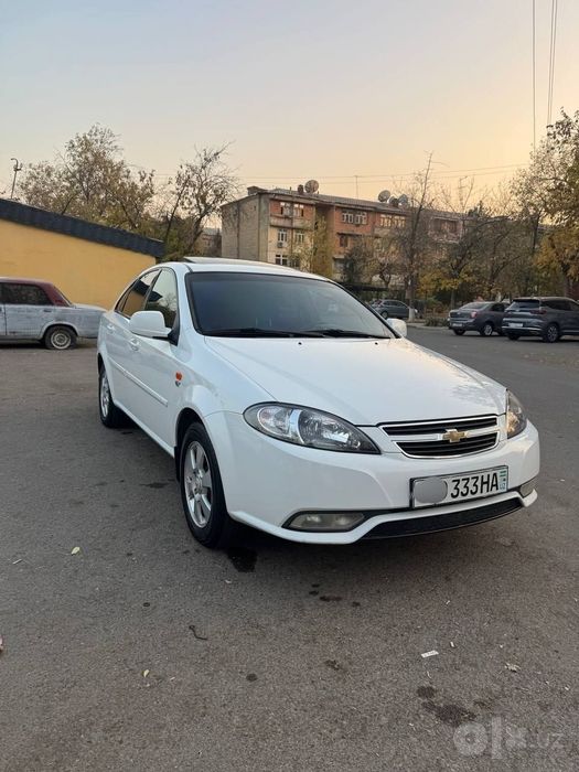 Срочно продам Лачетти 2019 а/т
