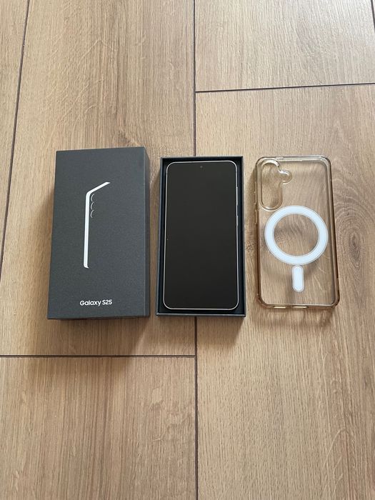 Vând Samsung S25 128Gb impecabil