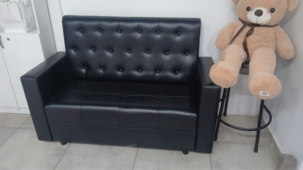 Кожаный диван. Удобный, стильный.