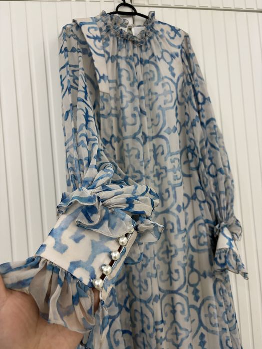 Medina Saktaganova көйлегі