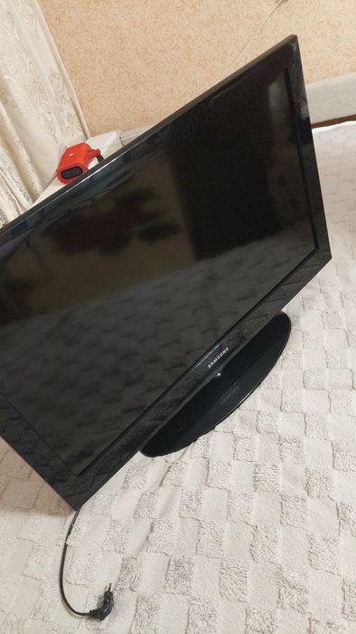 Продам телевизор в хорошем состояние