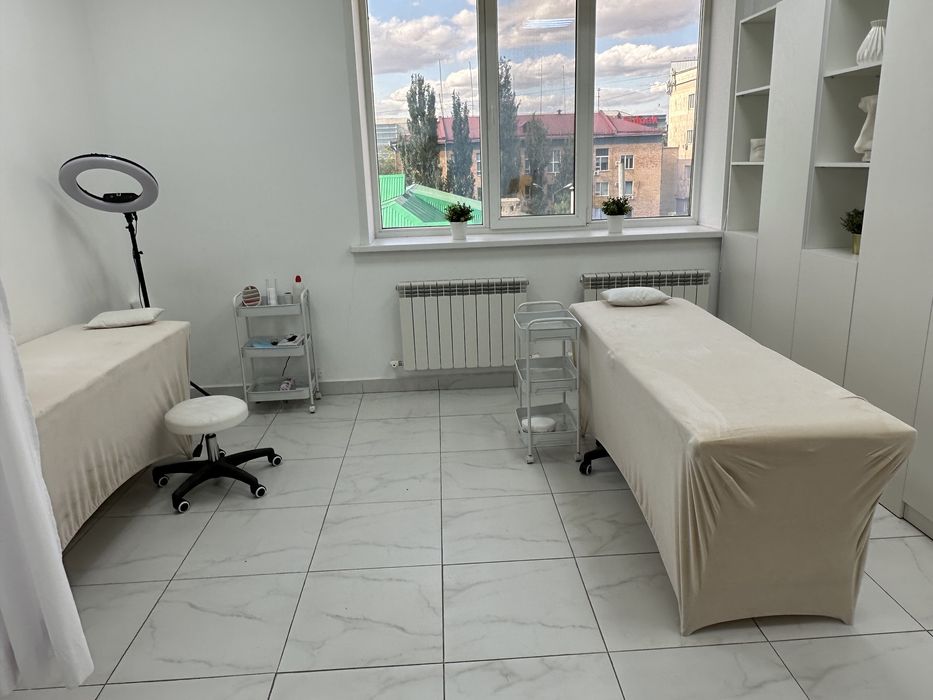 Сдам в аренду кушетку в кабинете