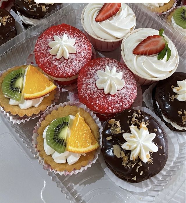 Пирожное на заказ / капкейки оптом и в розницу