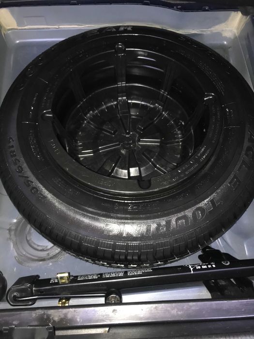 Vand sau schimb cu teren sau cu casa  la munte Ofer diferenta