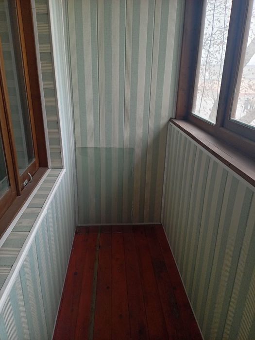 Продаётся 1 ком квартира на 2-этаже. Киргили, Дружба район