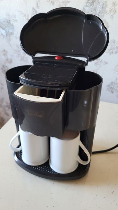 Cafetiera doua cafele