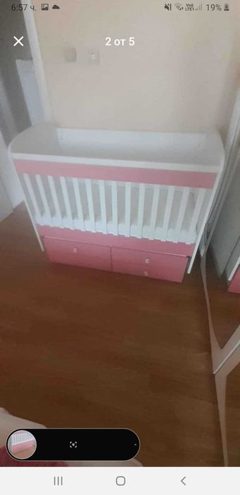 Детска кошара с люлеещ механизъм