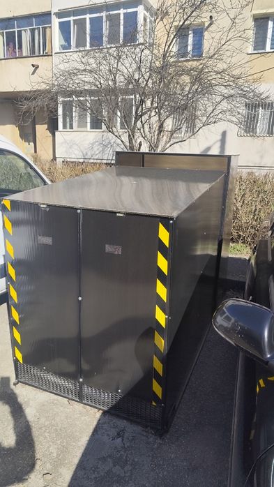 Garaj moto de vânzare