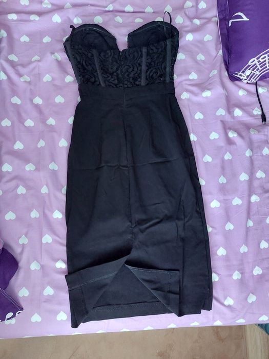 Vand 2 rochii albe si 1 neagra
