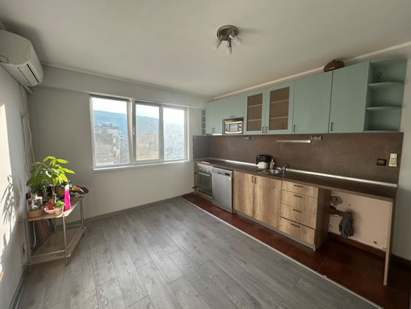 Дава се под наем Тристаен апартамент в Ловеч, Младост - 65 кв.м за 306 € - Снимка #5