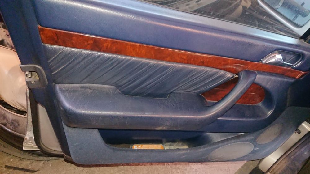 Продам Мерседес 140