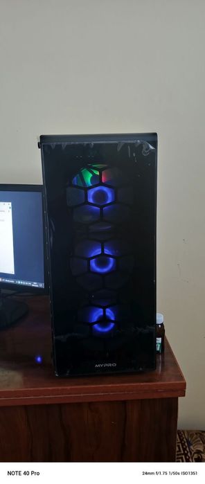 Zboʻr kampuyter satiladi turishi kamplekt