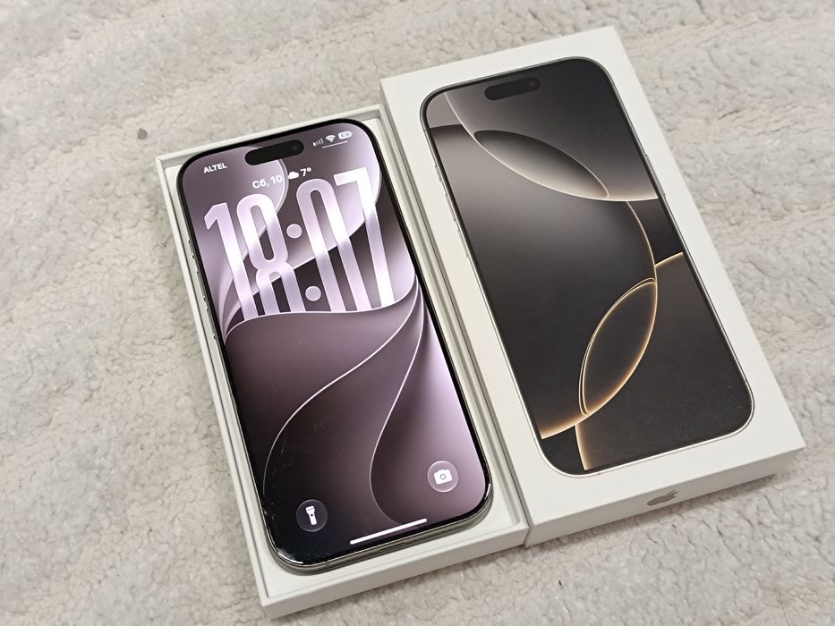 iPhone 16 Pro 128GB Natural Titanium