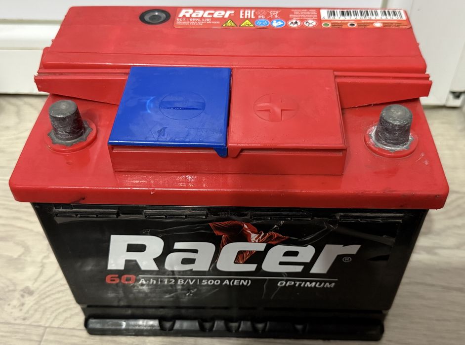 Продам аккумулятор Racer 6CT-60VL